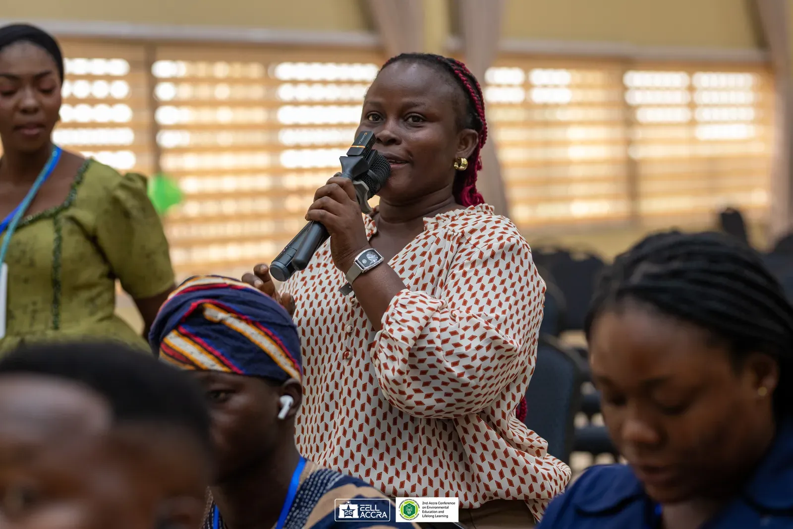 A delegate asking a question from the floor at EELL 2026